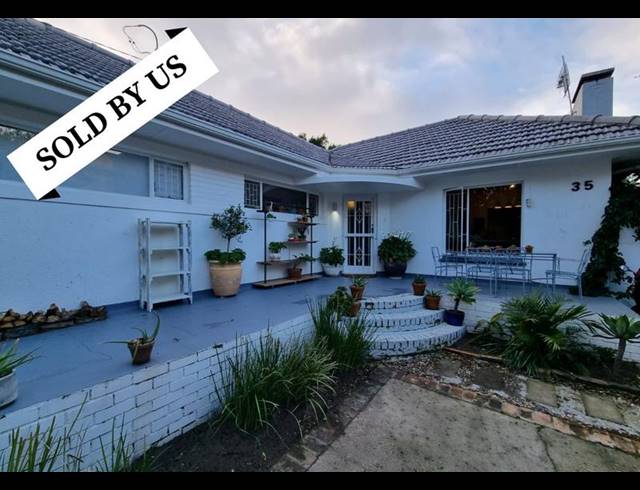 3 BEDROOM HOUSE FOR SALE IN BOSTON